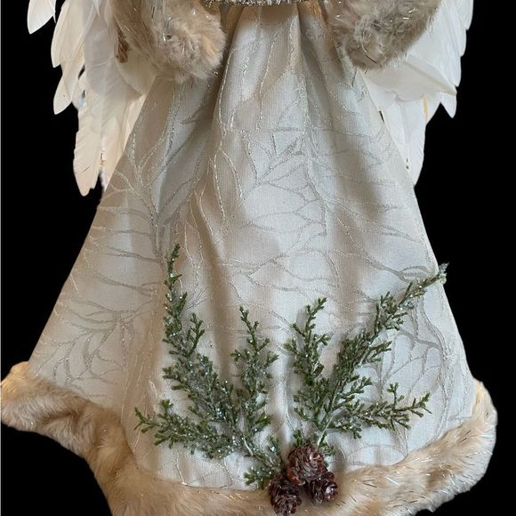 Beautiful Angel Tree Topper With White Feather Wings NWT - Picture 3 of 10
